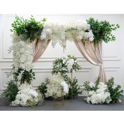 Flower Arrangement In Wedding