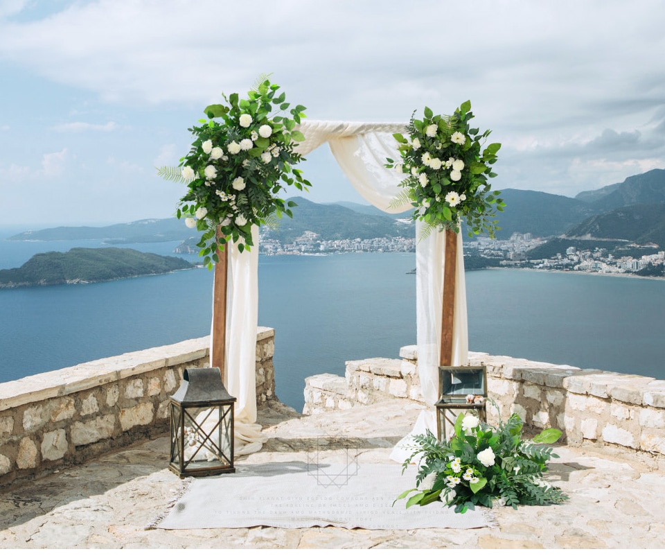 rent flower arch for wedding