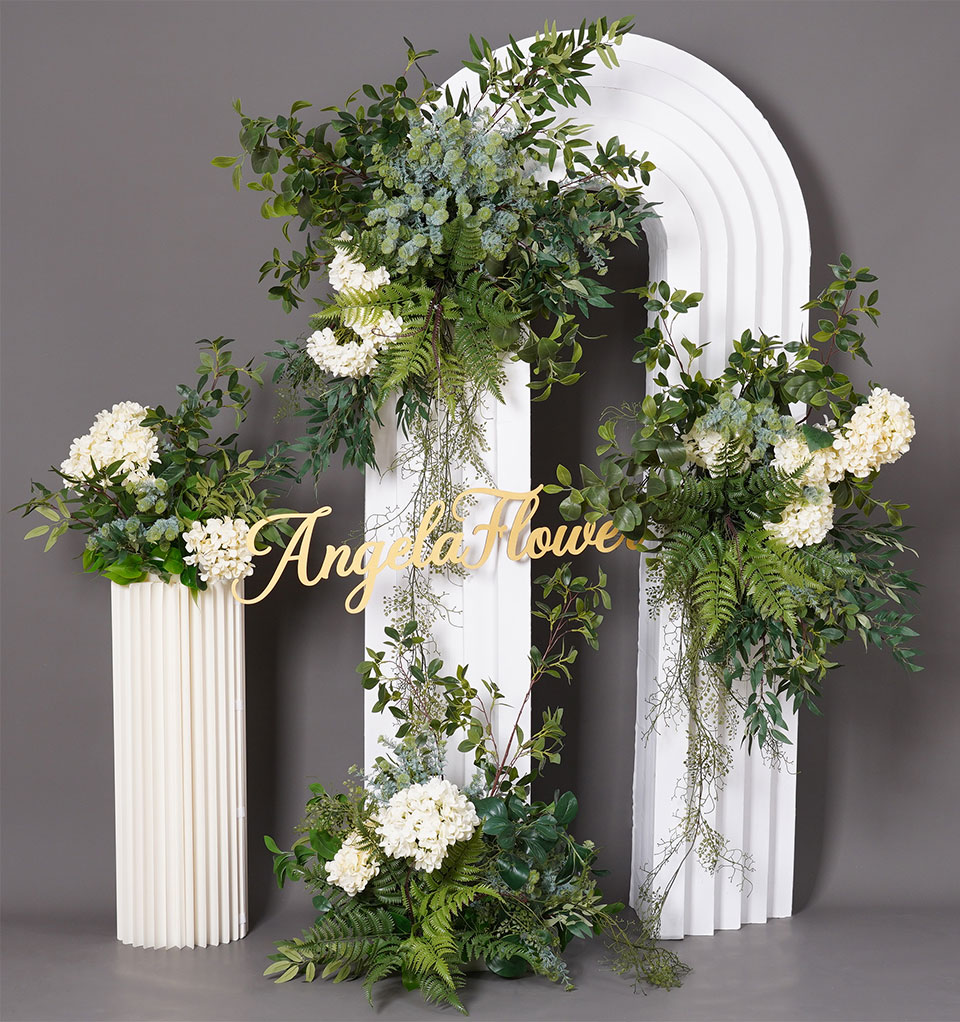 flower arrangements with white tulips3